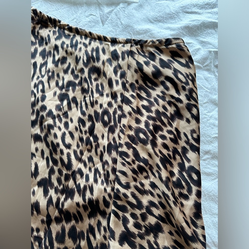 Sienna sky cheetah satin gold skirt